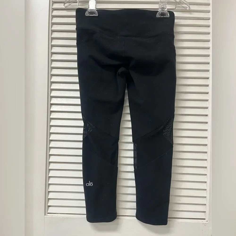 ALO✨xs✨Stylish Black Leggings with Mesh Panels